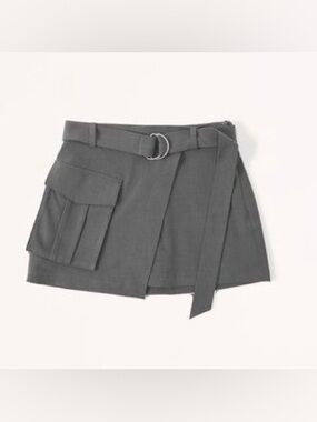 NWOT Abercrombie & Fitch cargo belted mini skirt skort